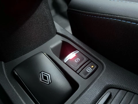 Renault Clio esprit Alpine E-Tech 145 (103kw)