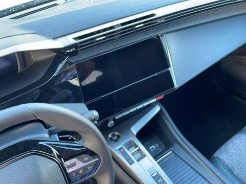 Peugeot 408 408 Allure Puretech 130 EAT8