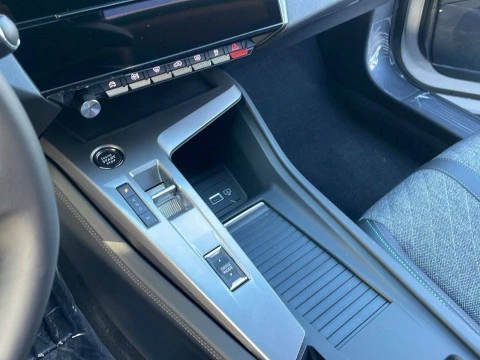 Peugeot 408 408 Allure Puretech 130 EAT8