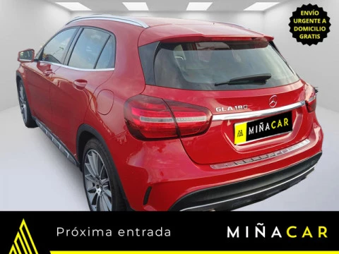 Mercedes-Benz GLA 180 90 kW (122 CV)