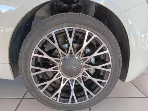 Fiat 500 cabrio 1.0 HYBRID DOLCEVITA C 2P