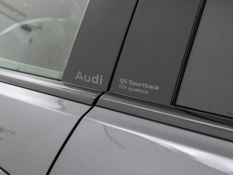 Audi Q5 SPORTBACK 2.0 40 TDI S TRONIC QUATTRO BLACK LINE 204 5P