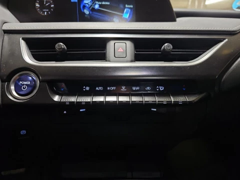 Lexus UX 2.0 250h Business