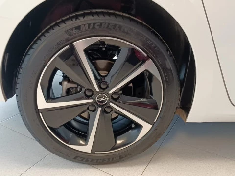 Opel Astra 1.2T XHT Hybrid 100kW (136CV) GS eDCT