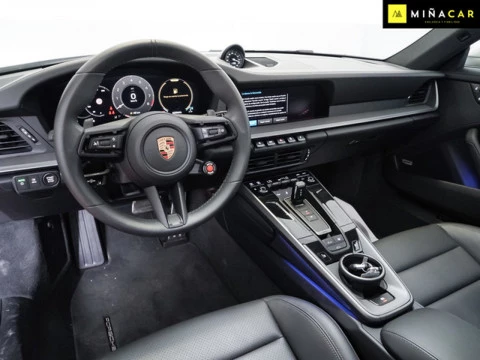 Porsche 911 CARRERA