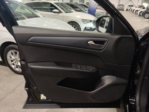 Renault Arkana E-Tech Engin. Fast Track Híb 105kW(145CV