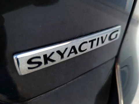 Mazda CX-5 (2022) SKYACTIV-G 2.0 121 KW (165 CV) MT 2WD NEWGROUND