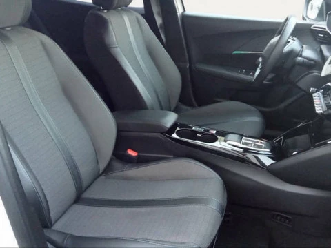 Peugeot 2008 Eléctrico Allure Pack 100 kW (136 CV)