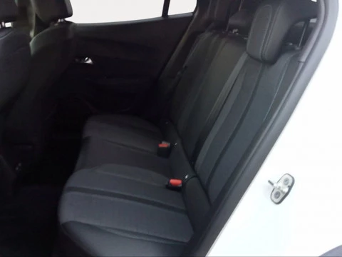 Peugeot 2008 Eléctrico Allure Pack 100 kW (136 CV)