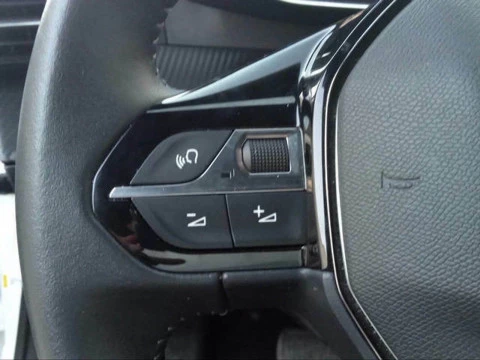 Peugeot 2008 Eléctrico Allure Pack 100 kW (136 CV)