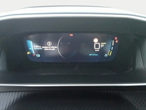 Peugeot 2008 Eléctrico Allure Pack 100 kW (136 CV)