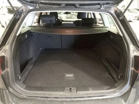 Volkswagen Passat Variant Business 2.0 TDI 90kW(122CV) DSG