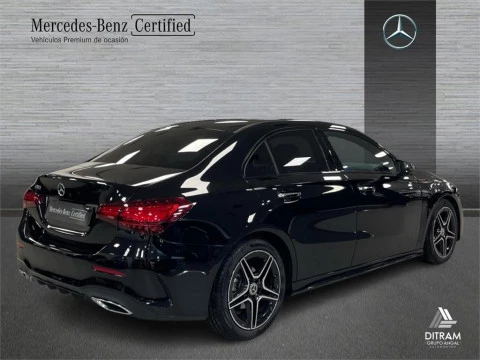Mercedes-Benz Clase A 180 Sedán