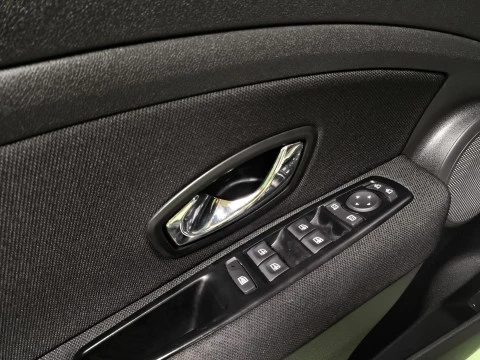 Renault Fluence 1.6 16v Limited 81 kW (110 CV)