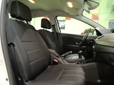 Renault Fluence 1.6 16v Limited 81 kW (110 CV)