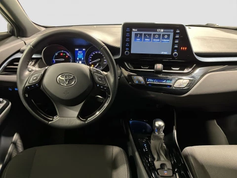 Toyota C-HR 1.8 180H ADVANCE
