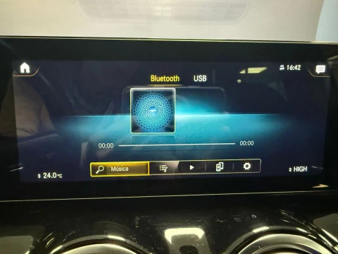 Mercedes-Benz GLA GLA 200 D