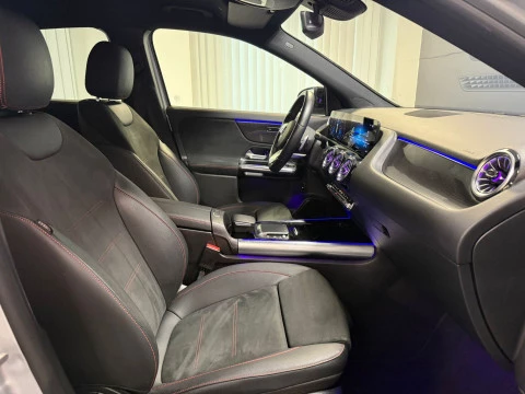 Mercedes-Benz GLA GLA 200 D