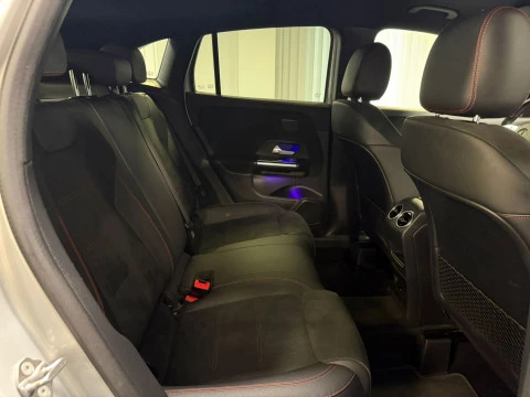 Mercedes-Benz GLA GLA 200 D
