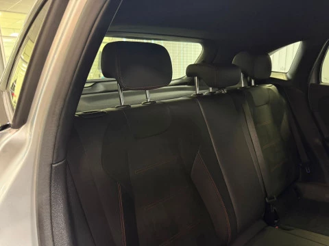 Mercedes-Benz GLA GLA 200 D