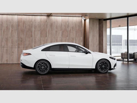 Mercedes-Benz CLA  180 con tecnologia hibrida