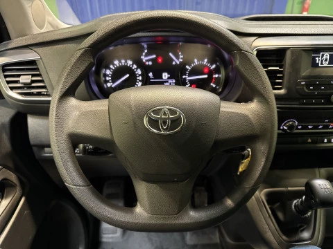 Toyota Proace Verso Combi 1.5D Family Advance L1 88 kW (120 CV)