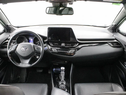 Toyota C-HR CH Toyota C-HR - MY22