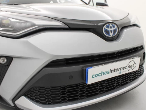 Toyota C-HR CH Toyota C-HR - MY22