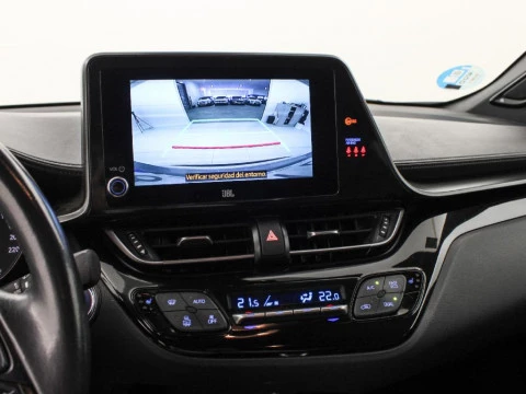 Toyota C-HR CH Toyota C-HR - MY22