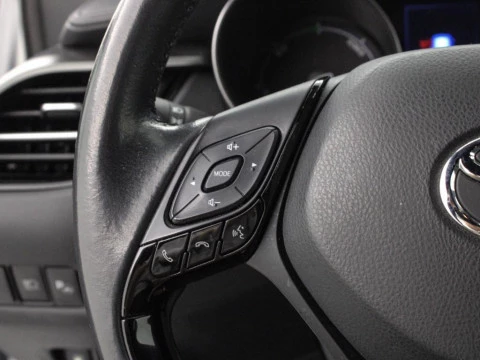 Toyota C-HR CH Toyota C-HR - MY22