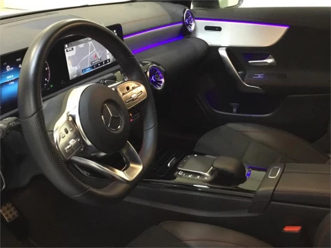 Mercedes-Benz CLA 200 D DCT Shooting Brake