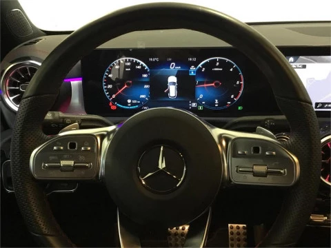 Mercedes-Benz CLA 200 D DCT Shooting Brake