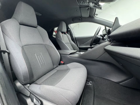Toyota C-HR 1.8 Advance Hybrid 140