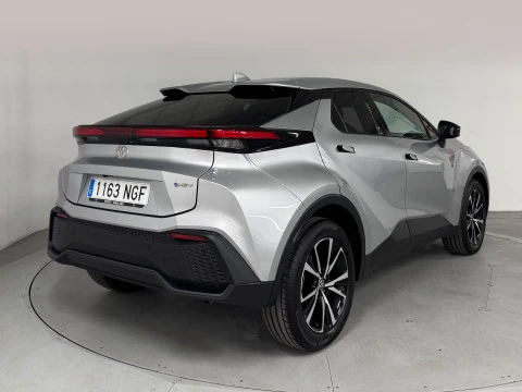 Toyota C-HR 1.8 Advance Hybrid 140