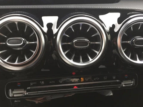 Mercedes-Benz Clase A  250 e Compacto