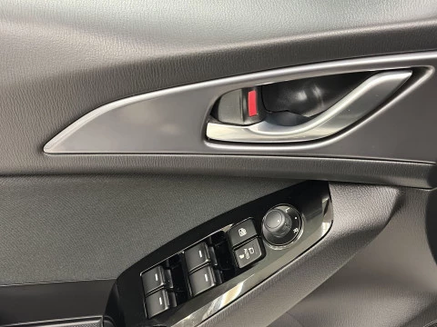 Mazda 3 2.2 SKYACTIV-D Zenith Auto 110 kW (150 CV)