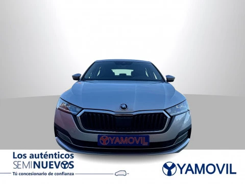 Skoda Octavia 1.5 TSI m-HEV Selection DSG 110 kW (150 CV)