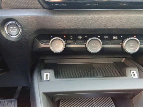 Citroën C4 Hybrid 145 Business Edition e-DCS6 107 kW (145 CV)