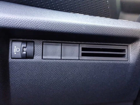 Citroën C4 Hybrid 145 Business Edition e-DCS6 107 kW (145 CV)