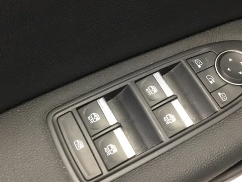 Renault Captur   TCe Techno 67kW