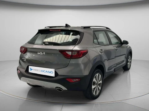 Kia Stonic 1.0 T-GDI MHEV IMT 74KW BUSINESS 100 5P