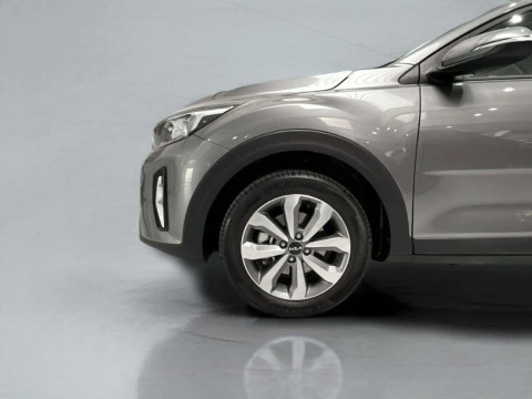 Kia Stonic 1.0 T-GDI MHEV IMT 74KW BUSINESS 100 5P