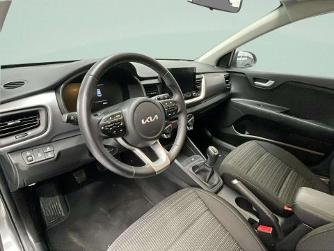 Kia Stonic 1.0 T-GDI MHEV IMT 74KW BUSINESS 100 5P