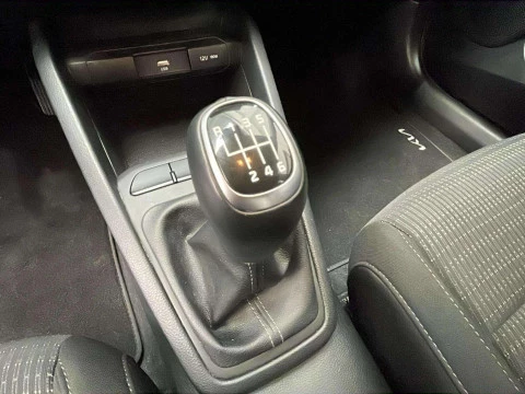 Kia Stonic 1.0 T-GDI MHEV IMT 74KW BUSINESS 100 5P