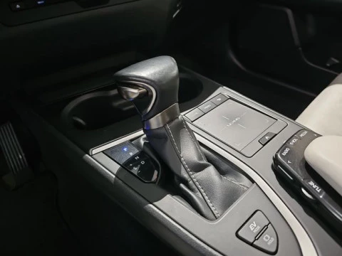 Lexus UX 2.0 250h Business