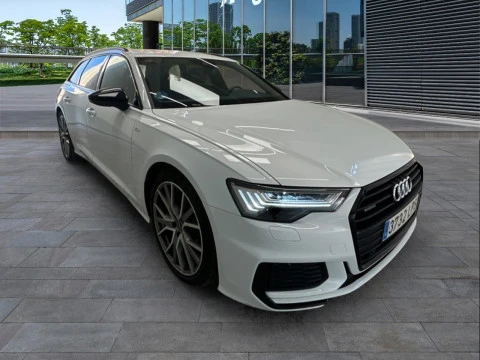 Audi A6 Avant Black Line 45 TDI quattro S tronic