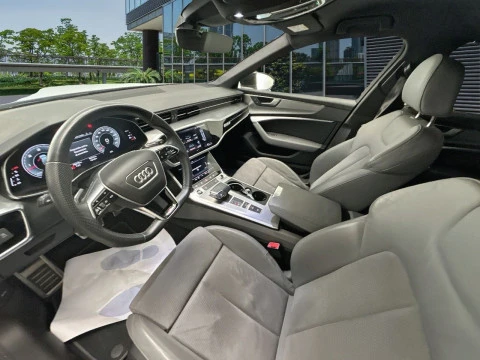 Audi A6 Avant Black Line 45 TDI quattro S tronic
