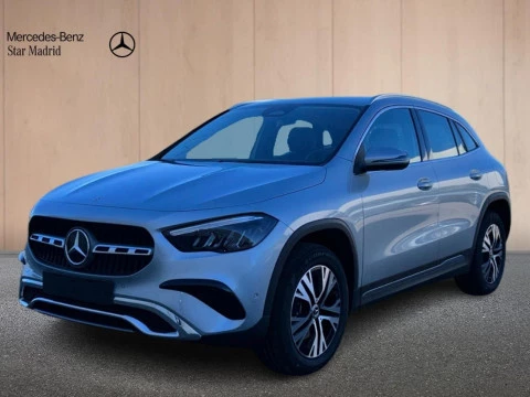 Mercedes-Benz GLA  250 e con tecnologia hibrida EQ