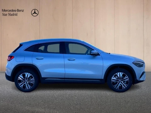 Mercedes-Benz GLA  250 e con tecnologia hibrida EQ