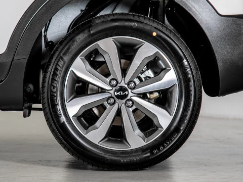 Kia Stonic 1.0 T-GDi 74kW (100CV) MHEV MT Drive